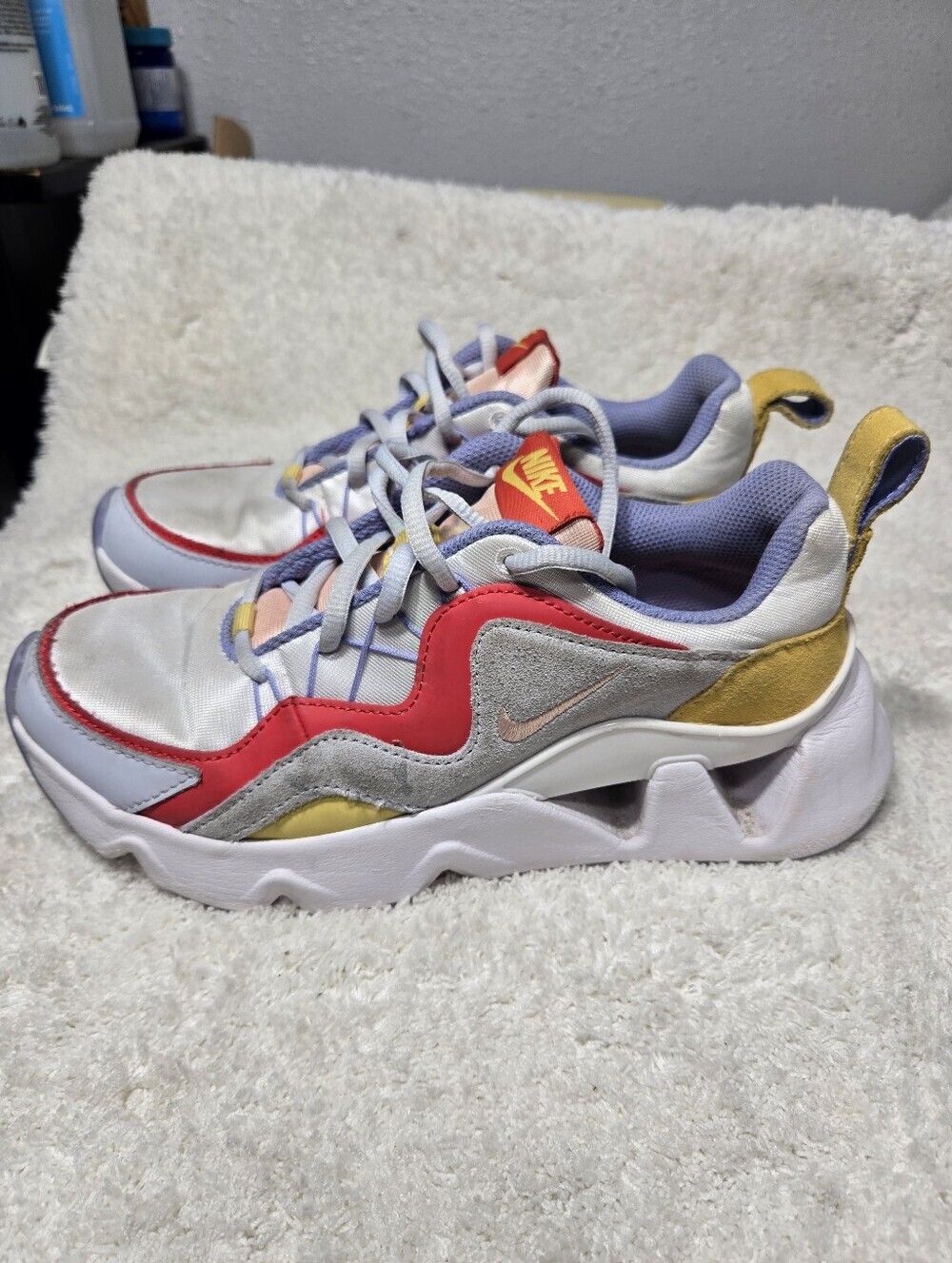 NIKE RYZ 365 Low Running Shoes - Womens Size 7 CW5590-100 - Picture 12 of 13